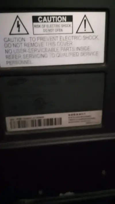 Televisor Samsung de 48 pulgadas - miniatura 1