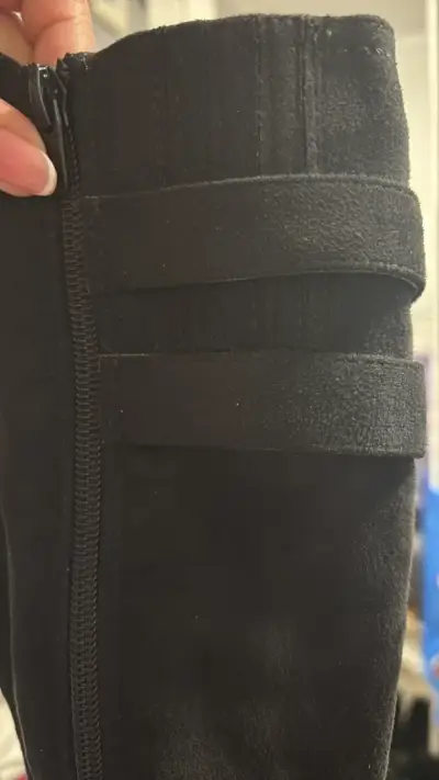 Botas negras de mujer con hebillas - miniatura 5