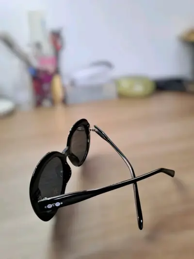 Lentes de Sol Redondas Negras Mujer. - miniatura 2