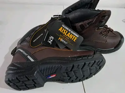 Botas de seguridad aislantes Keen marrones - miniatura 1