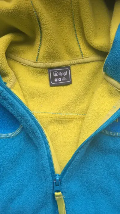 Chaqueta polar azul y amarilla Uppii para niños - miniatura 2