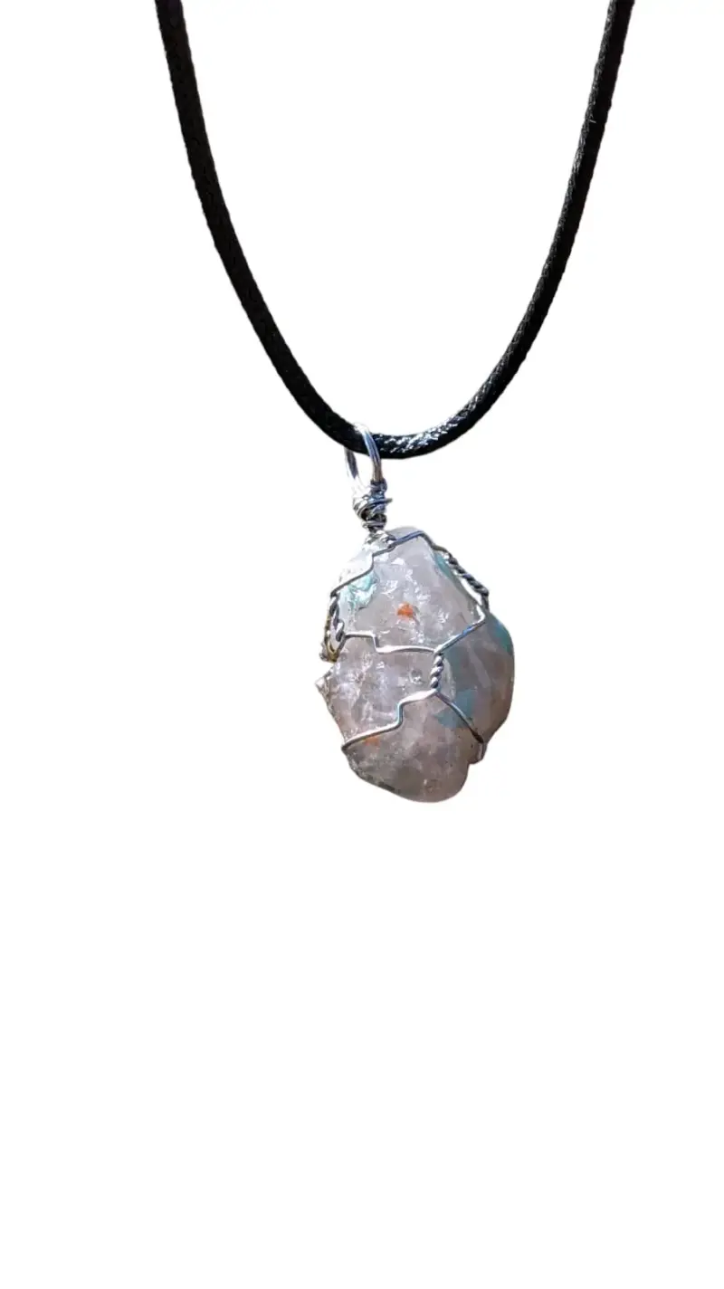 Collar con colgante de piedra natural - 1