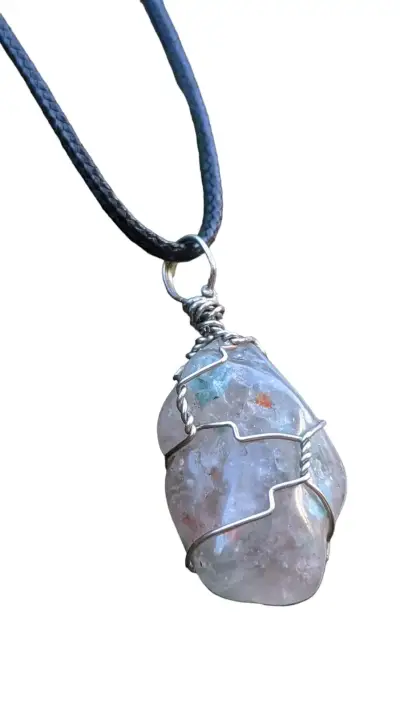 Collar con colgante de piedra natural - miniatura 5