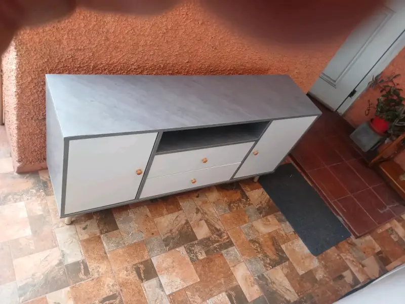 Mueble de almacenamiento con cajones y puertas - 5