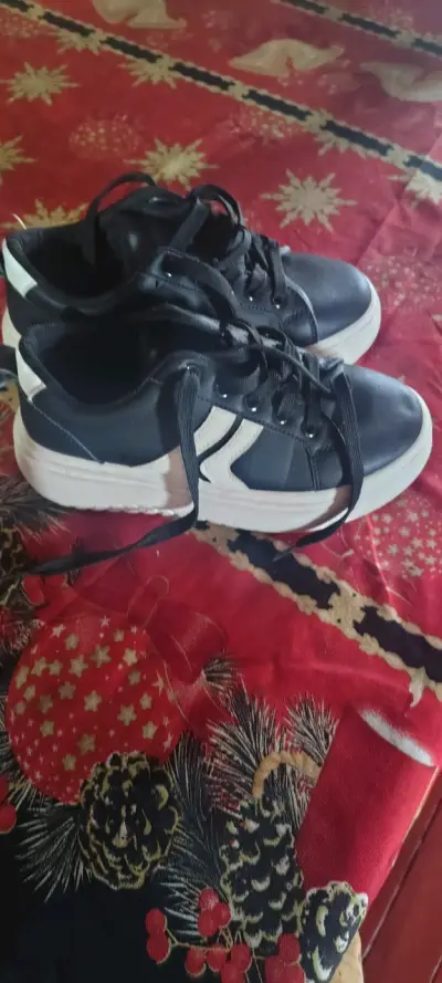 Zapatillas negras deportivas para hombre - miniatura 2