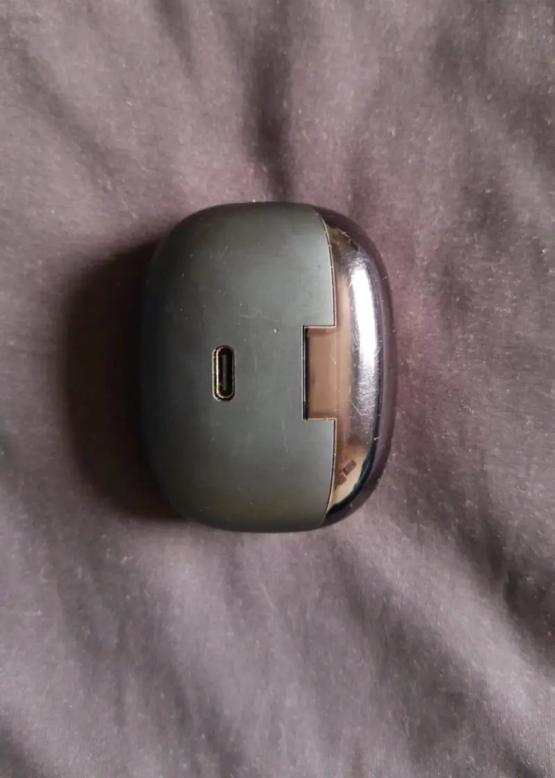 Audífonos Inalámbricos Lenovo con Estuche de Carga - 2