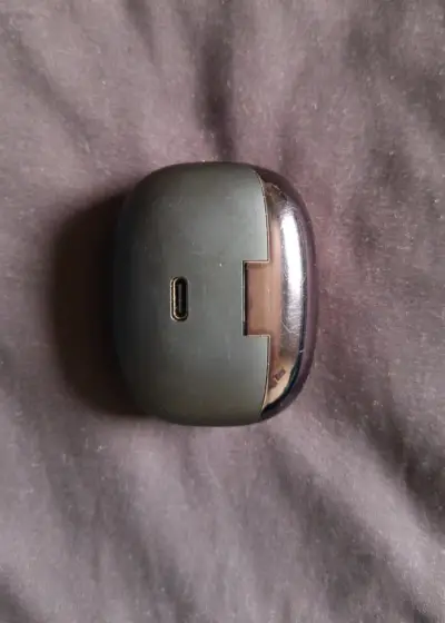 Audífonos Inalámbricos Lenovo con Estuche de Carga - miniatura 2