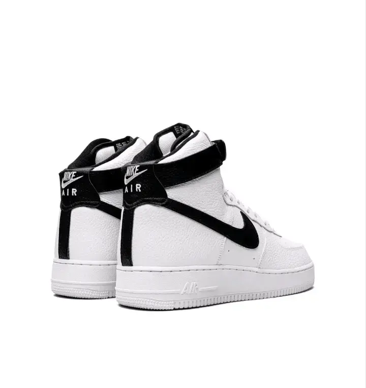 Zapatillas Nike Air Force 1 High Blancas y Negras - 2
