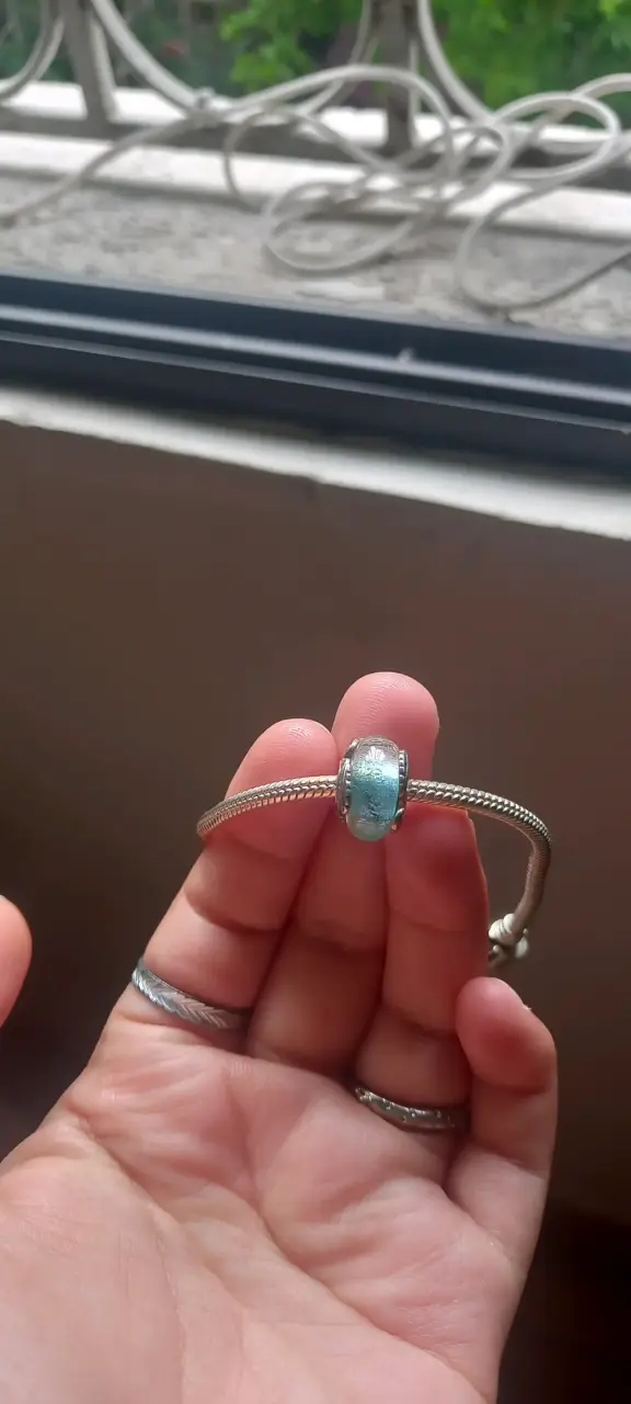Pulsera Pandora con dije murano + 2 charms - 2