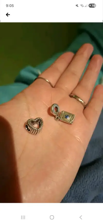 Pulsera Pandora con dije murano + 2 charms - miniatura 4