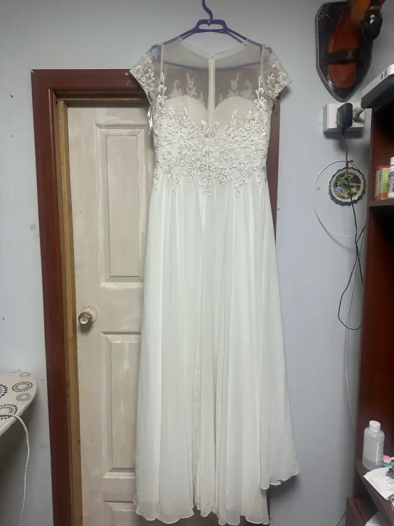 Vestido de novia blanco con encaje La Casa Blanca - 4