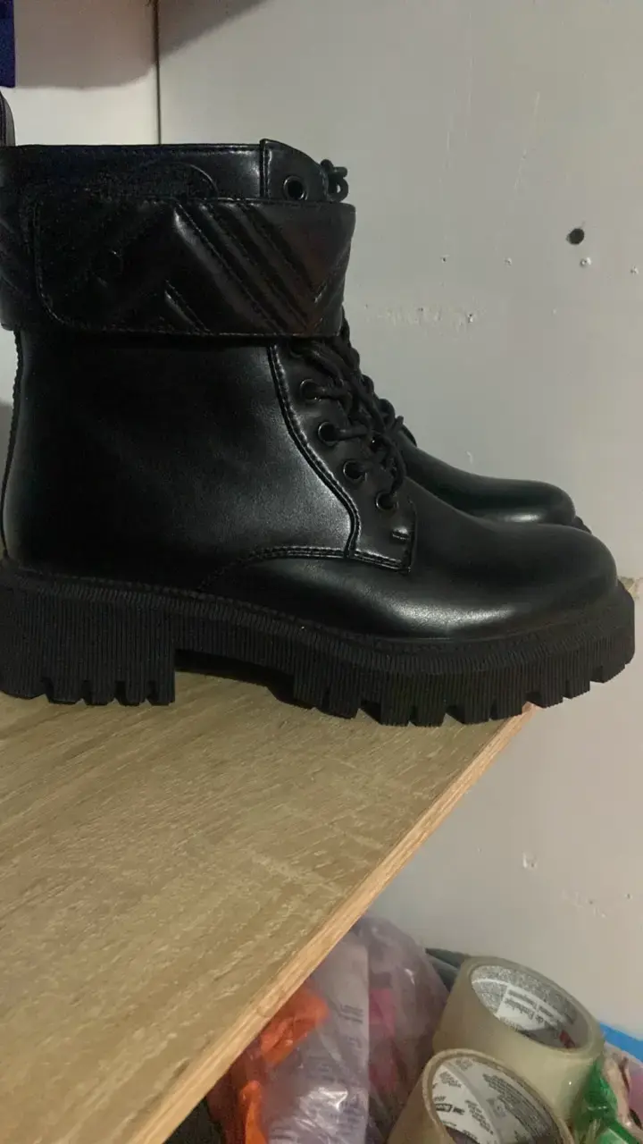 Botas negras de cuero Bata con suela gruesa - 2