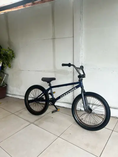 Bicicleta BMX Oxford azul en buen estado - miniatura 2