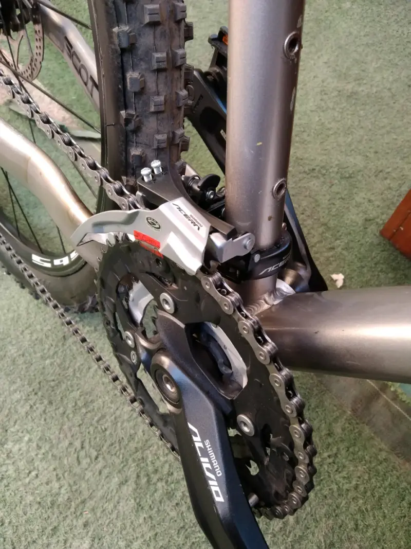 Bicicleta de montaña Scott con suspensión RockShox - 3