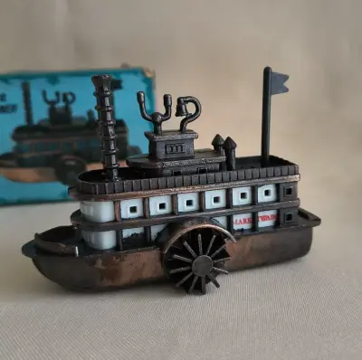 Sacapuntas de barco de vapor en miniatura Vintage - miniatura 1