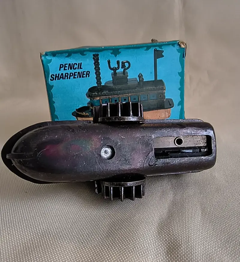 Sacapuntas de barco de vapor en miniatura Vintage - 4