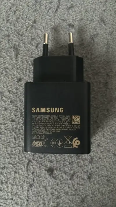 Cargador Rápido Samsung con Cable USB-C - miniatura 2