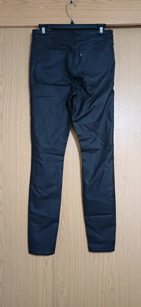 Pantalones ajustados negros H&M para mujer - 2