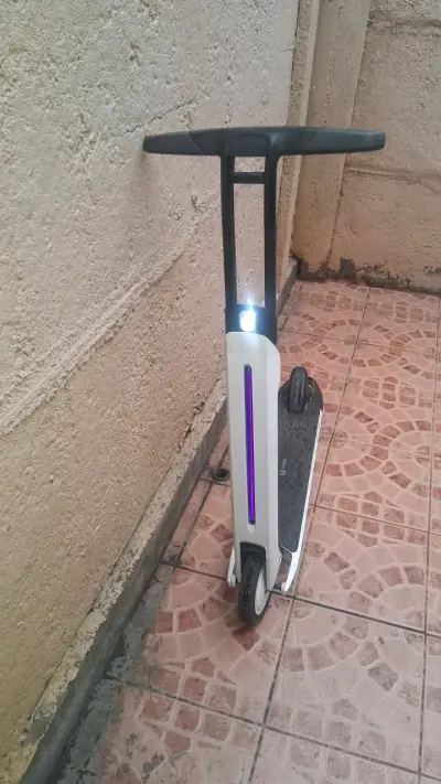 Scooter eléctrico ninebotT15 - miniatura 2