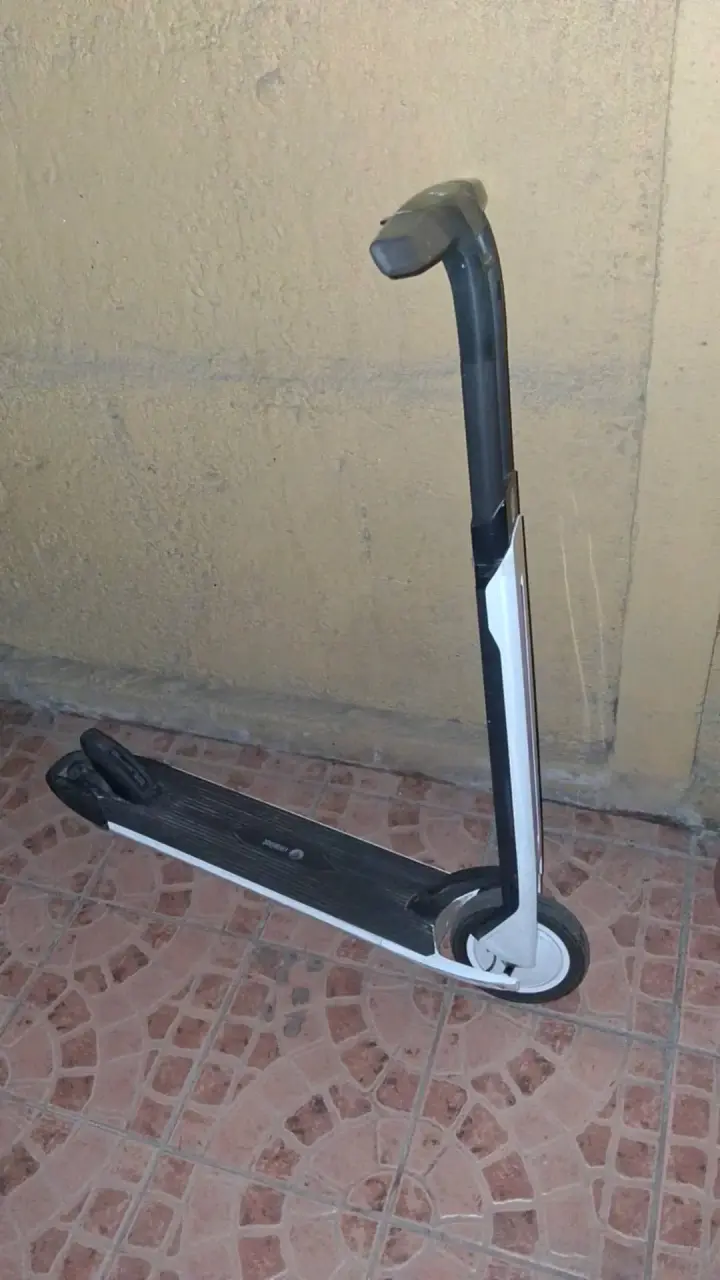 Scooter eléctrico ninebotT15 - 4