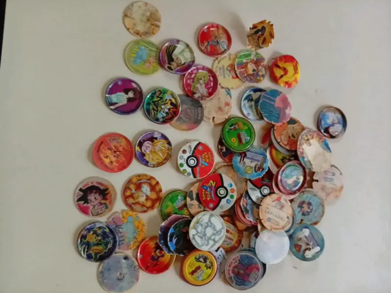 Colección de tazos de anime y videojuegos - 1