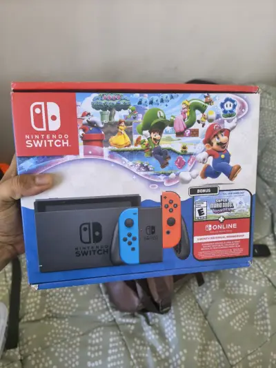 Nintendo Switch con Super Mario Bros Wonder - miniatura 1