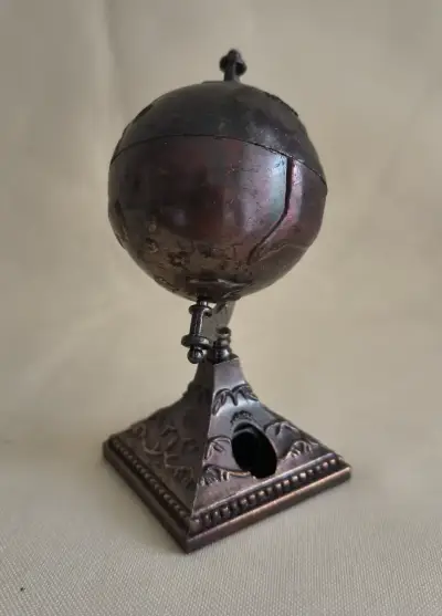 Sacapuntas de Globo Terráqueo Vintage - miniatura 3