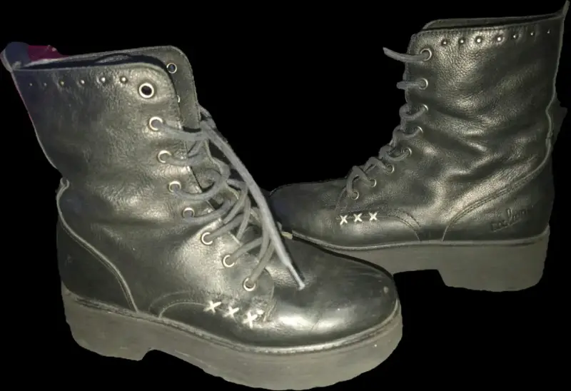Botas de cuero negras con cordones - 1