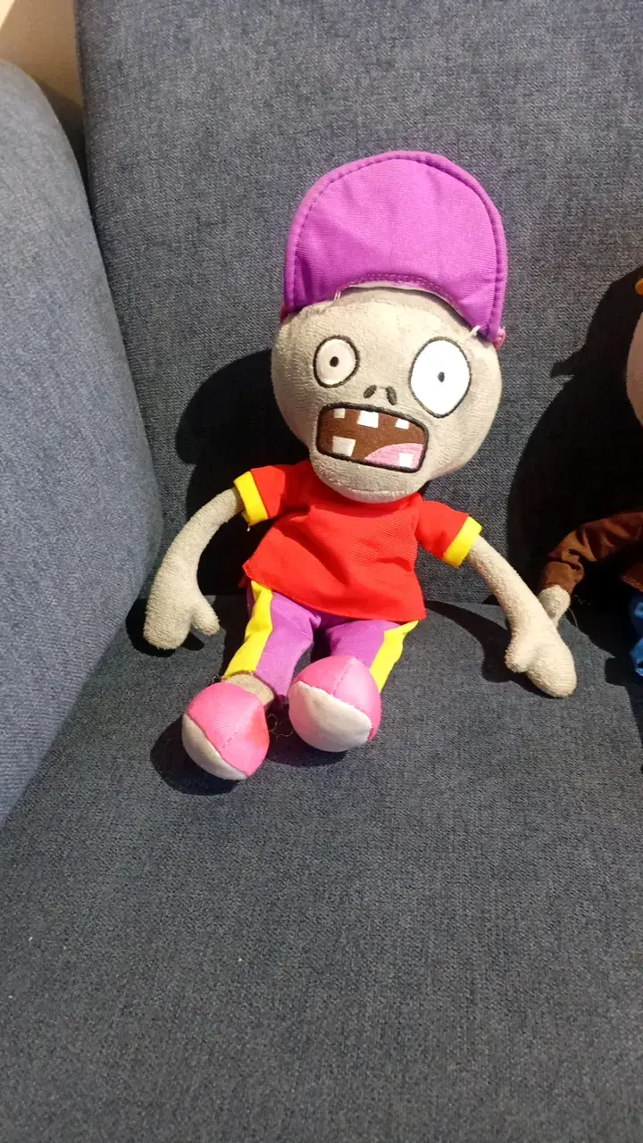 Set de Peluches Zombies de Plantas vs Zombies - 2