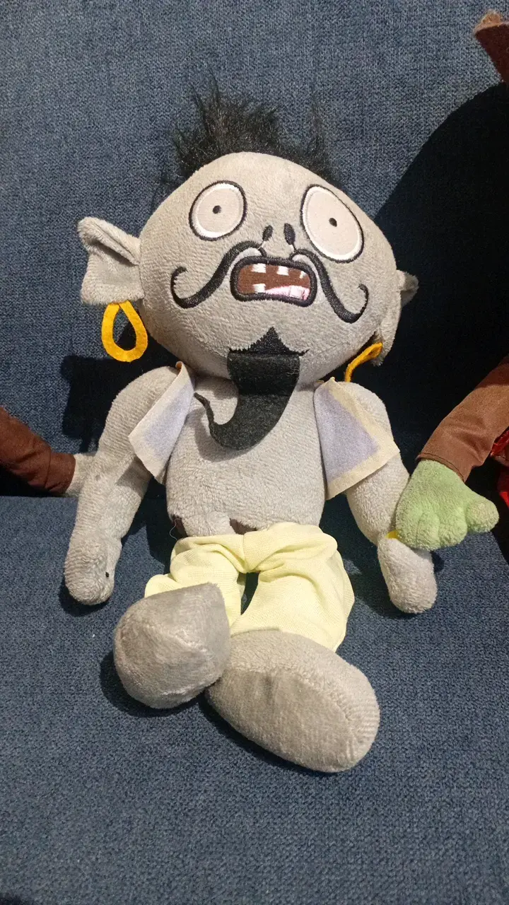 Set de Peluches Zombies de Plantas vs Zombies - 4