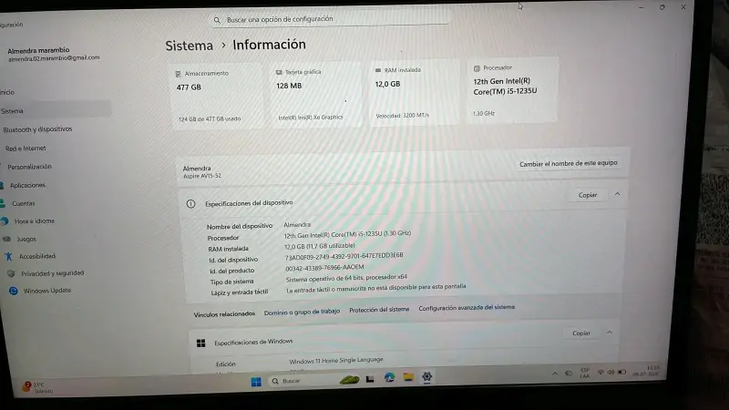 Laptop Acer Aspire AV15-52 con Intel i5 y 12GB RAM - 1