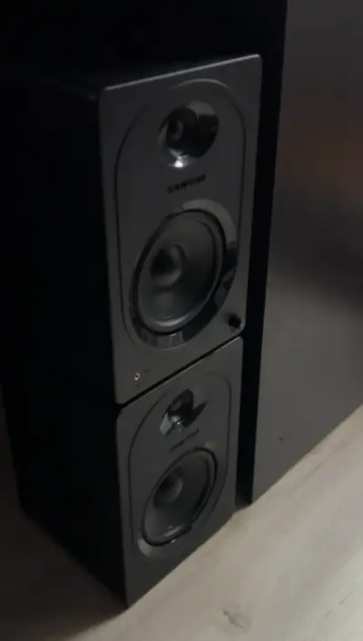 Parlantes de estudio Samson mediaone m50 - miniatura 3