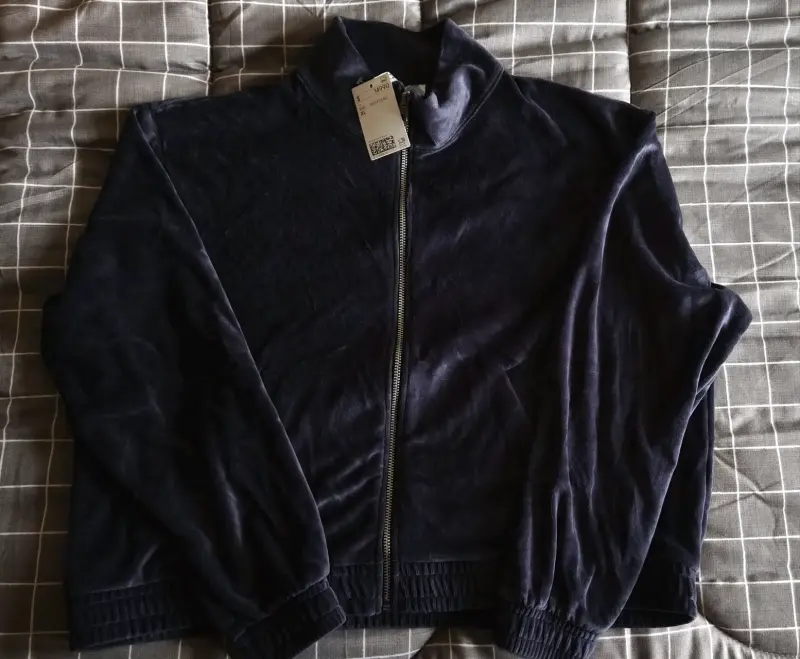 Chaqueta/poleron crop de terciopelo azul marino - 1