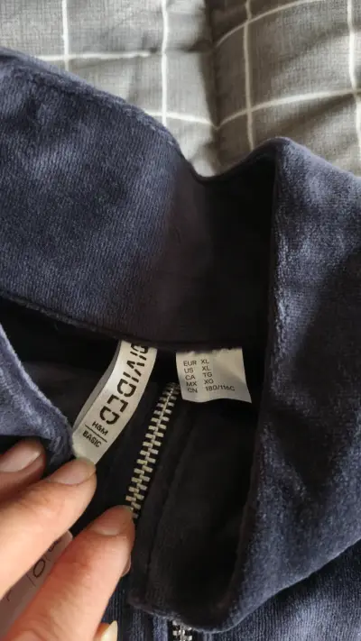 Chaqueta/poleron crop de terciopelo azul marino - miniatura 4