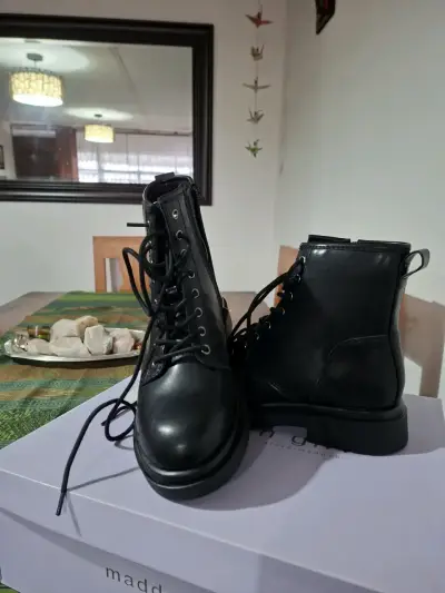 Botines negros con cordón, Madden girl - miniatura 3