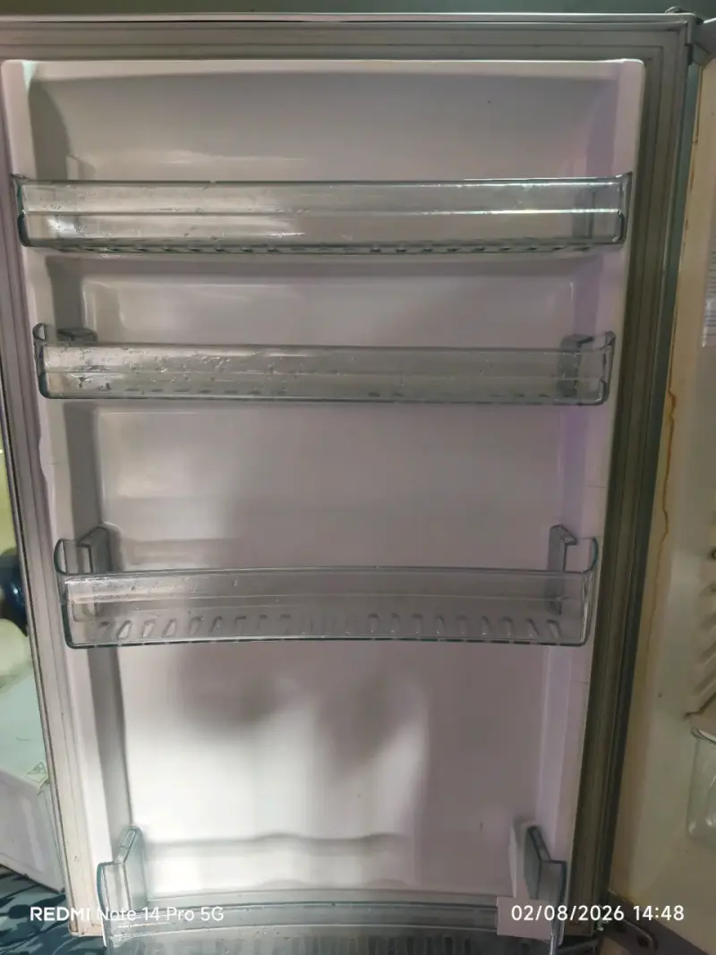 Refrigerador Whirlpool de 2 puertas en buen estad - 3