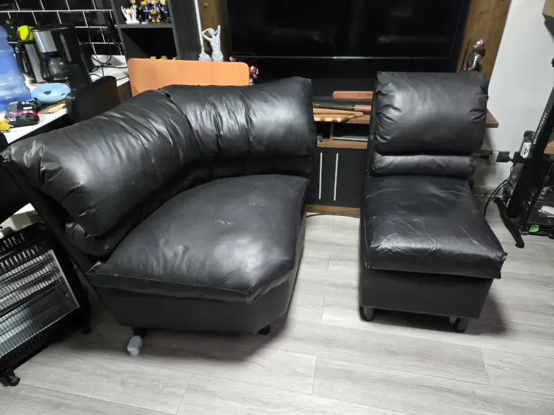 Sofá de cuero negro, modular, con desgaste - 3