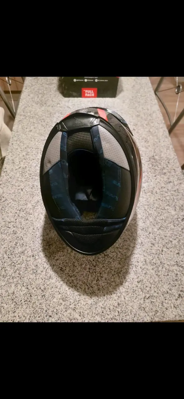 Casco integral MT Helmets Strike Carbon - 2