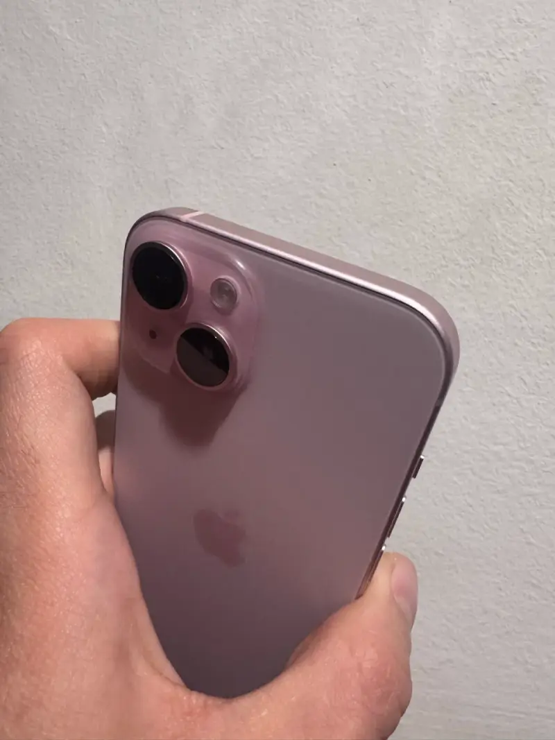 IPHONE 15 ROSADO 128GB - 5