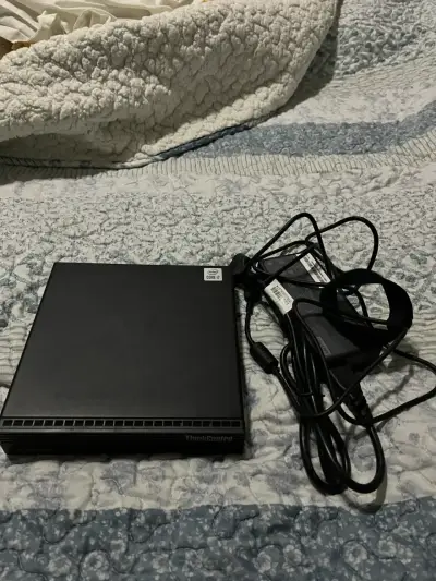 Mini PC Lenovo ThinkCentre Intel Core i7 - miniatura 1