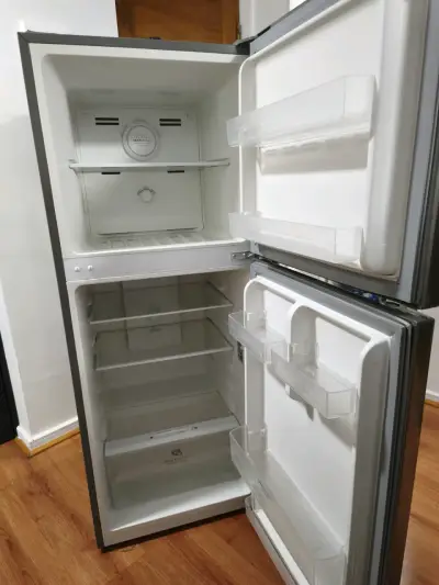 Refrigerador Mademsa de dos puertas en acero inoxidable - miniatura 2