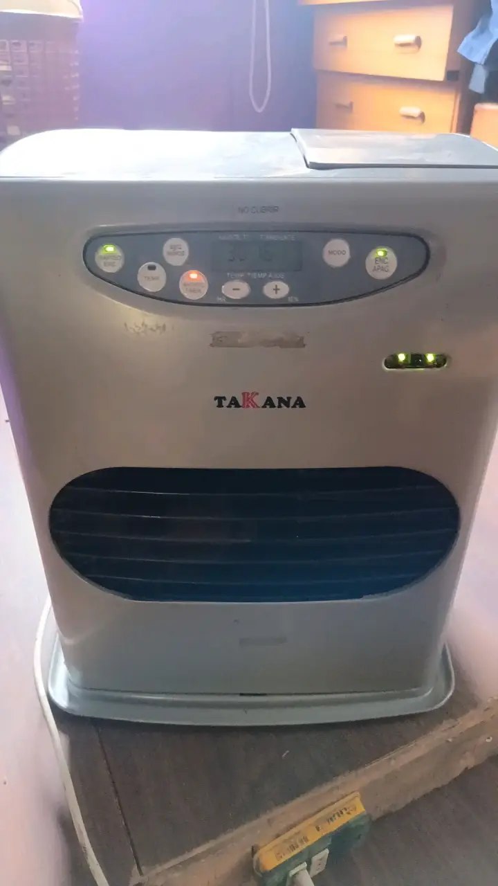 Calefactor a queroseno Takana - 1