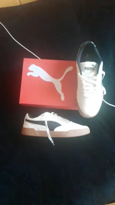 Zapatillas deportivas Puma blancas con suela de goma - miniatura 3