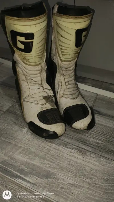 Botas Gaerne blancas y negras - miniatura 2
