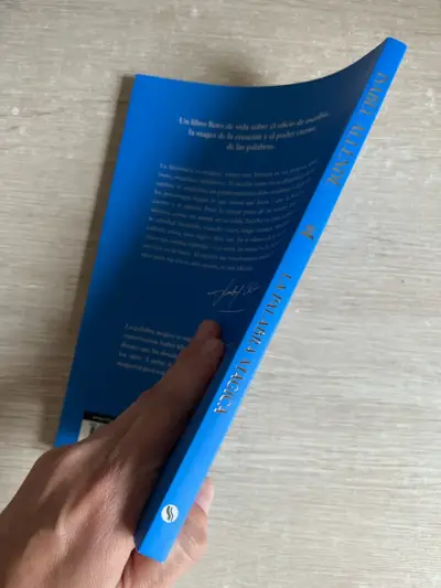Libro 'La Palabra Mágica' de Isabel Allende - miniatura 5