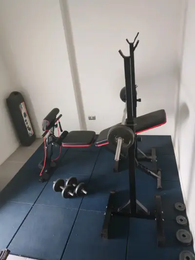Set de gimnasio con banco y pesas conversable - miniatura 2
