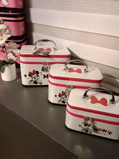 Bolso Minnie Mouse negro con detalles dorados - miniatura 5