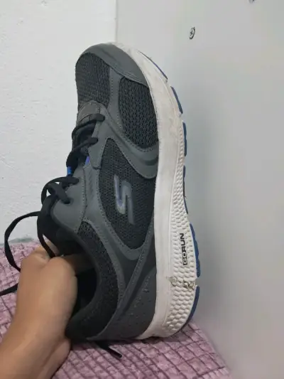 Zapatillas deportivas Skechers Go Run negras - miniatura 3