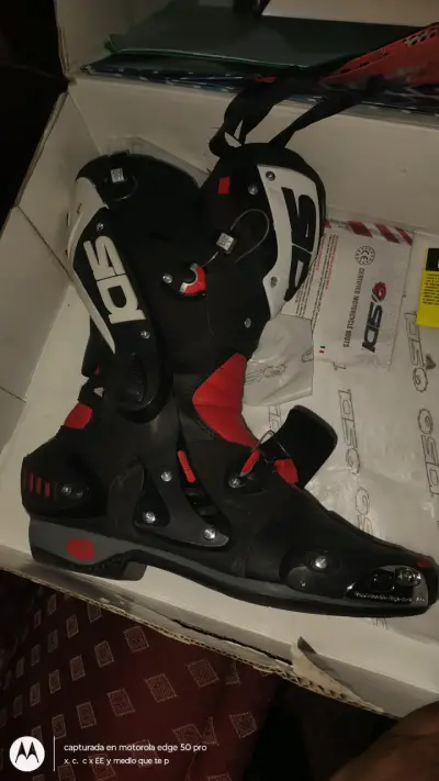 Botas de motocicleta Sidi negras y rojas - miniatura 1