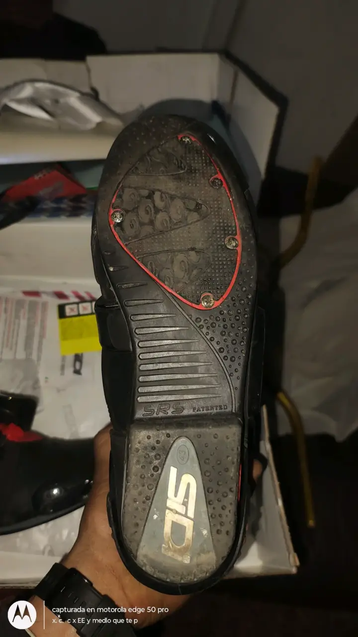Botas de motocicleta Sidi negras y rojas - 4